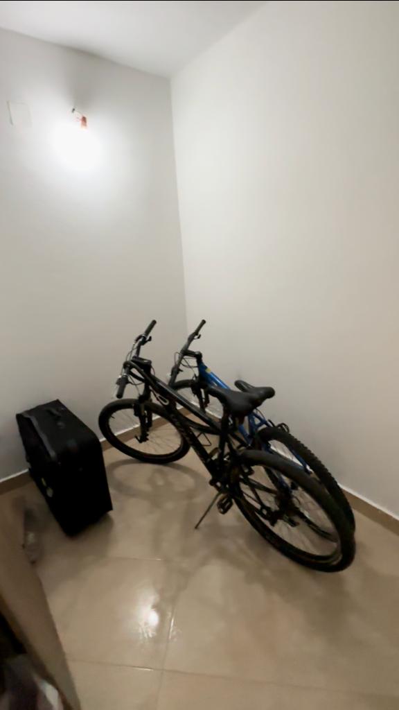 Spacious tiled room in Ulcinj, Montenegro&mdash;ideal for storage or gear. Prime real estate; invest with montenegro-listings.me by ekosphere doo.