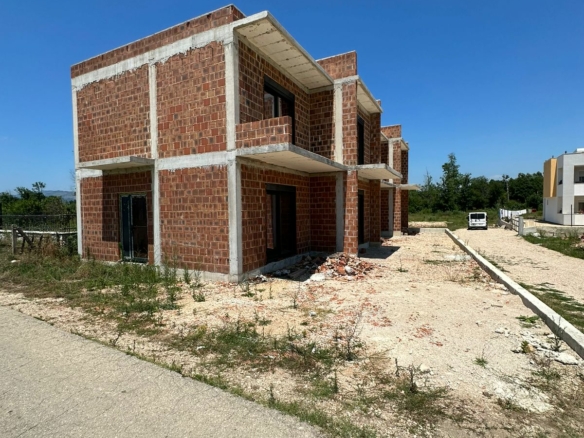 Invest in Ulcinj: Two-story brick property under construction on prime land, listed on montenegro-listings.me by ekosphere doo.