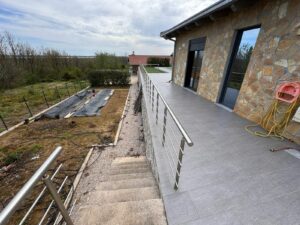 Charming stone house in Ulcinj, Montenegro with tiled terrace and garden access—ideal investment. Exclusive at montenegro-listings.me by Ekosphere DOO.