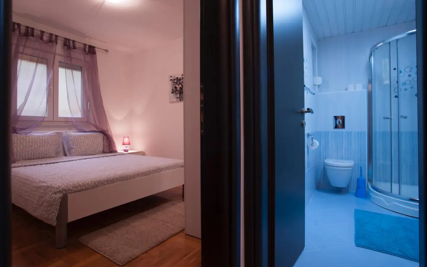 Discover this Ulcinj, Montenegro property: bright bedroom with double bed & ensuite bath&mdash;exclusive on montenegro-listings.me by ekosphere doo.