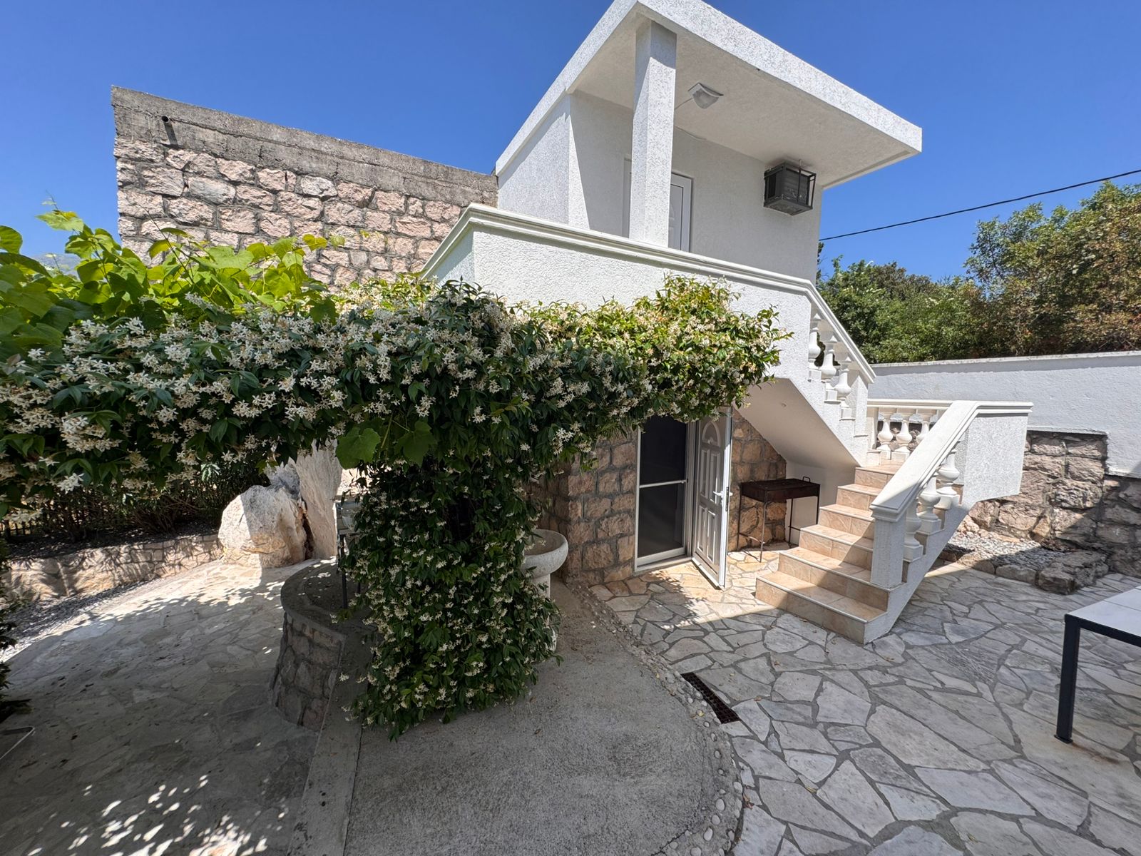 Discover this charming white stone house in Ulcinj, Montenegro—investment-ready on montenegro-listings.me by ekosphere doo.