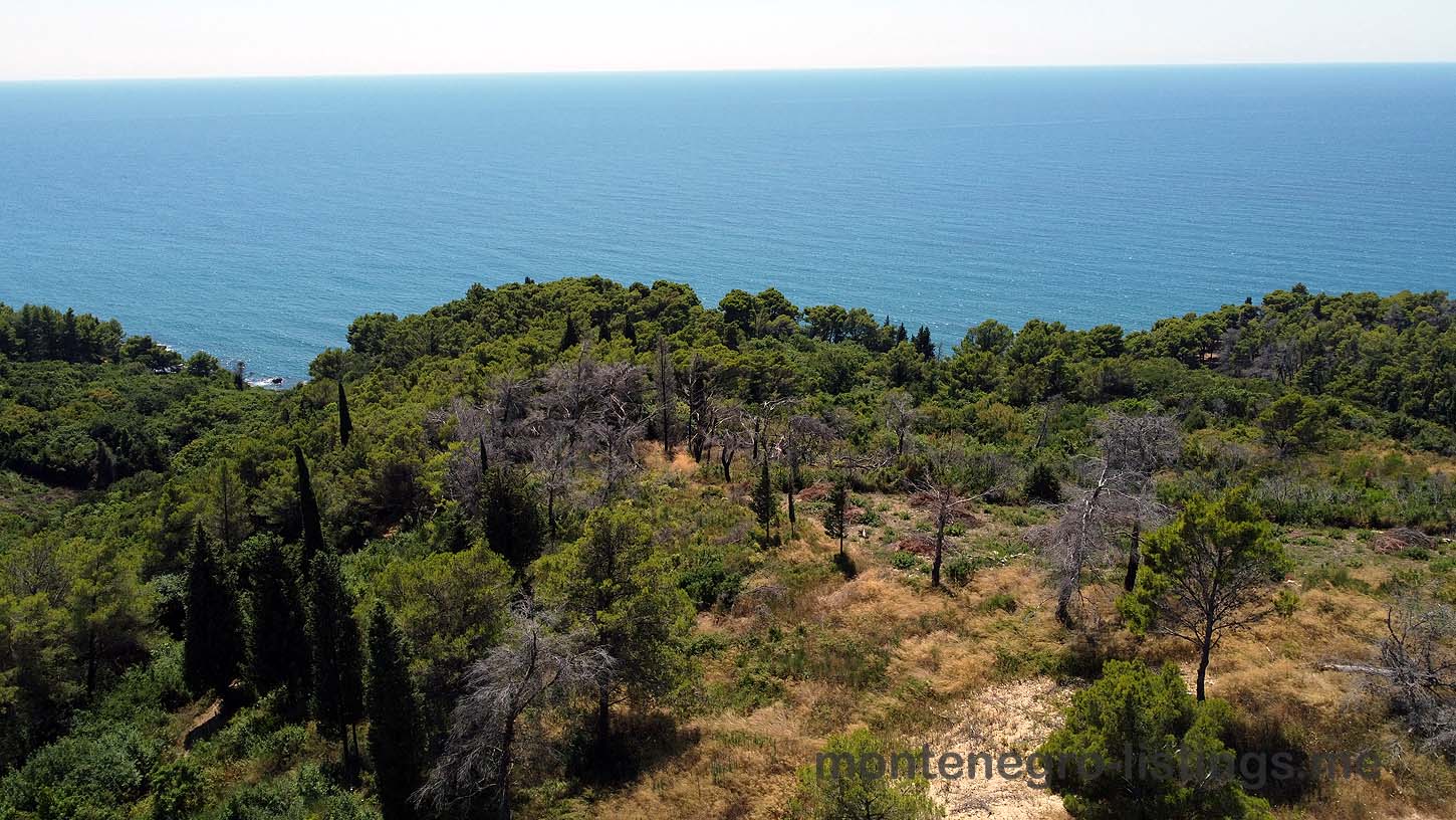 Ulcinj real estate: prime properties amid lush greenery, near Adriatic Sea. Invest via montenegro-listings.me by ekosphere doo.