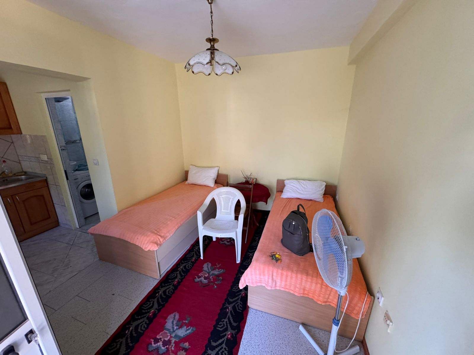 Bright, cozy twin-bed room in Ulcinj with ensuite, ideal for rentals or investment. Listing by ekosphere doo at montenegro-listings.me.