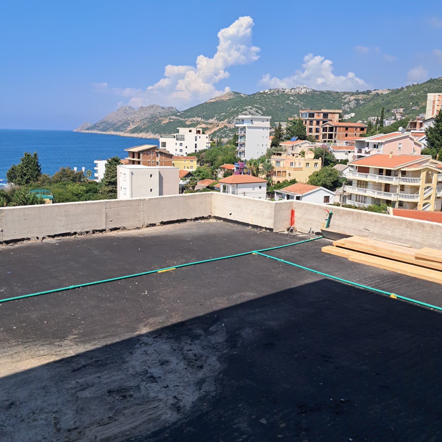 Prime Ulcinj investment: rooftop project with sea views, residential proximity, and hills. Exclusive on montenegro-listings.me by ekosphere doo.