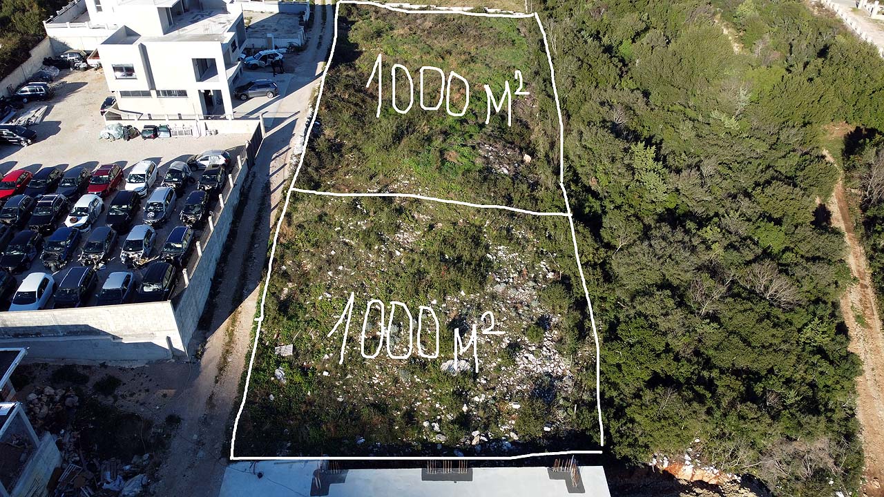 Prime Ulcinj investment: two 1000m&sup2; plots with lush vegetation, near parking, buildings. Exclusive at montenegro-listings.me/Ekosphere doo.